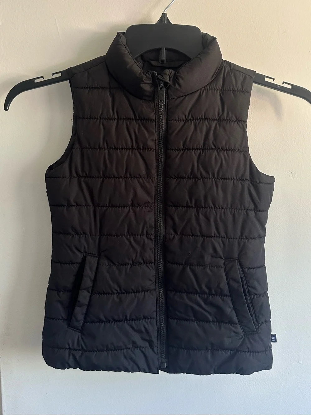 GAP Black Quilted Puffer Vest with Zip Front Unisex